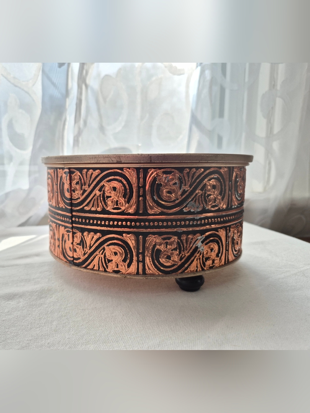Vintage Zodiac Copper and Black Tin Container - Picture 5 of 10